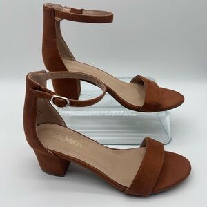 Bella Marie Women's Brown Ankle Strap Heels